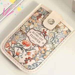 Retro Art Floral Card Holder